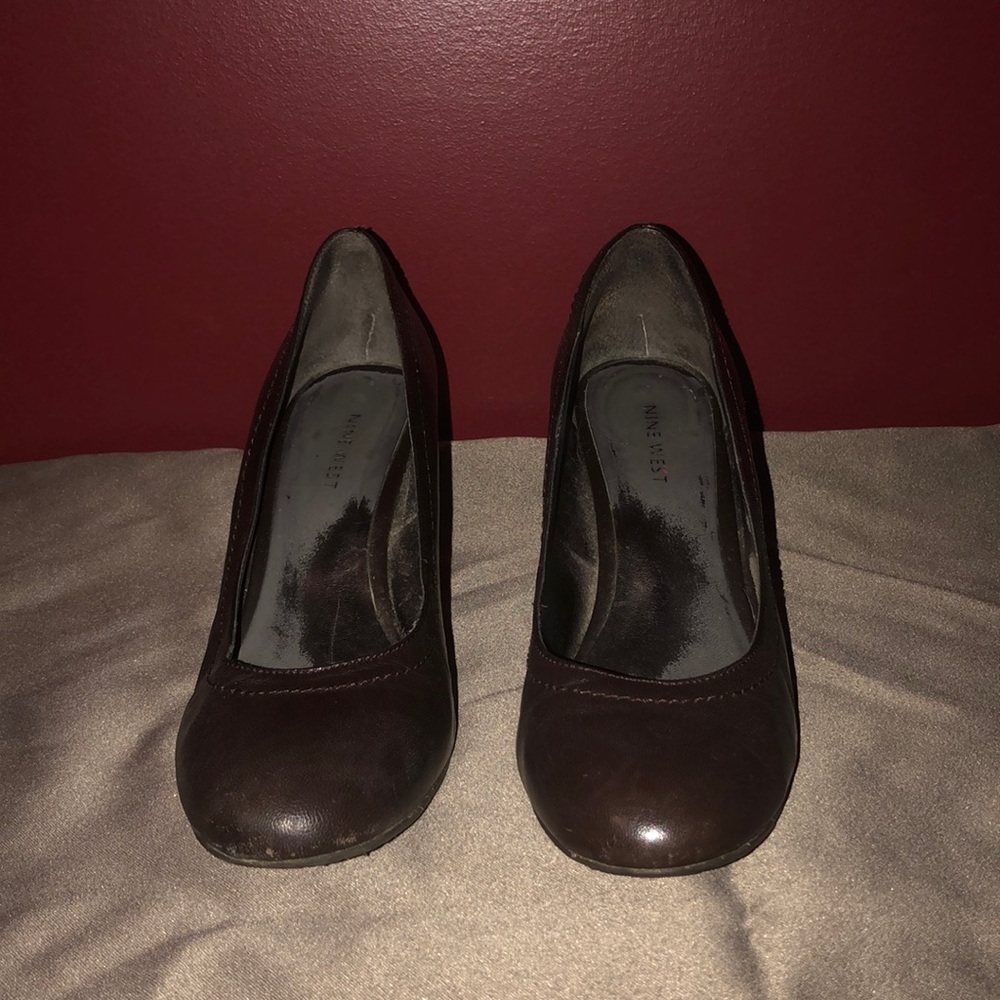 Womens 7.5 brown wedge